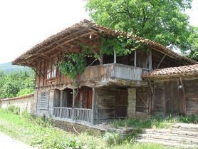 Šeravna - jeden z domů