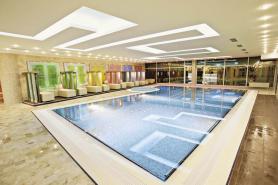Bulharský hotel Grand & Spa Resort s bazénem