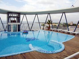 Bulharský hotel Marina Palace s bazénem