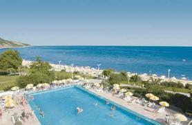 Bulharský hotel Elenite Holiday Village s bazénem