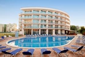 Bulharský hotel Calypso s bazénem