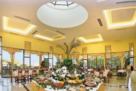 Bulharský hotel Duni Royal Belleville s restaurací
