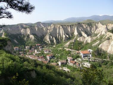 Městečko Melnik a unikátní pískovcové skály